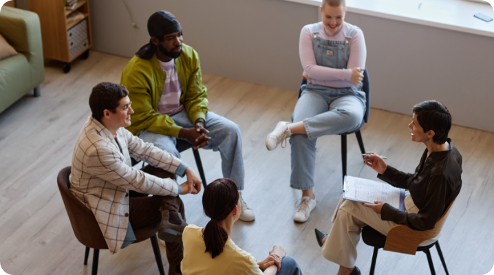 The Grove Recovery | group of people talking to specialist 2023 11 27 05 29 42 utc