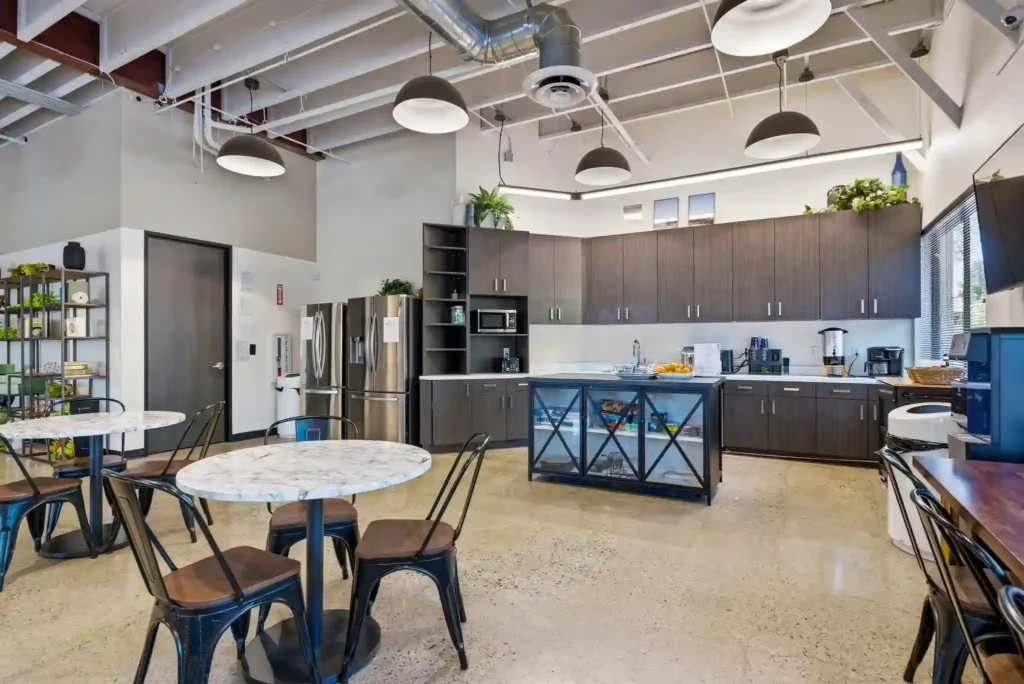 The Grove Recovery | mls DSC05149 GarrettStoffel